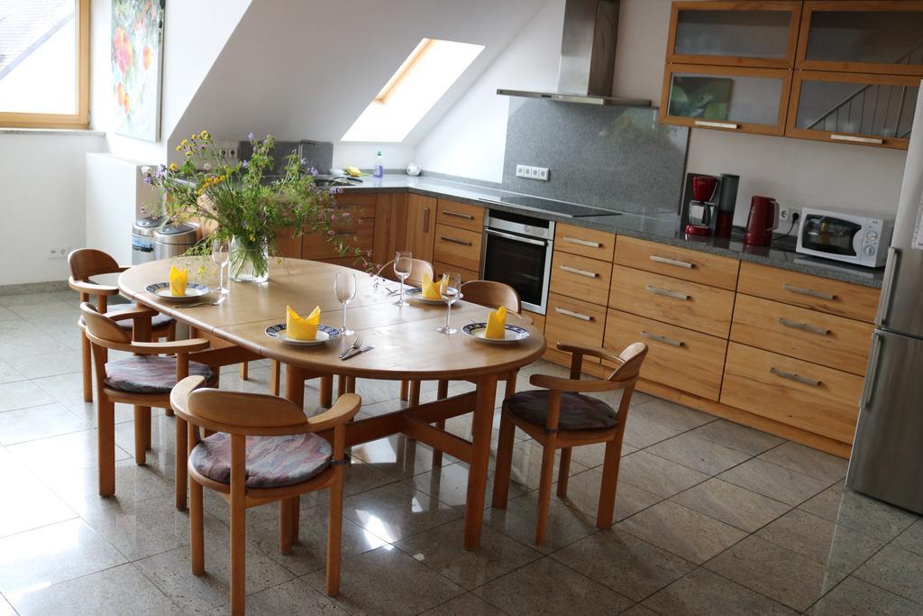 Apartment Dachgalerie 110 M2 Мюнхен Екстериор снимка